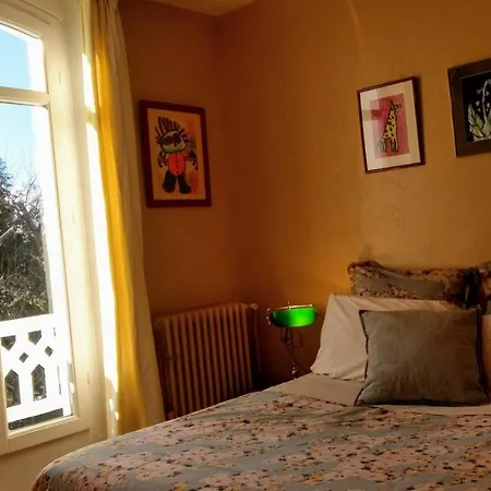 De Caractere 8 A 15p, 350 M2 - 15 Mn Paris, 10 Mn Versailles Villa