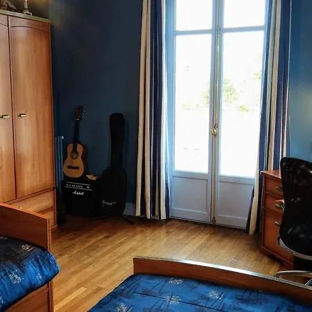 De Caractere 8 A 15p, 350 M2 - 15 Mn Paris, 10 Mn Versailles *