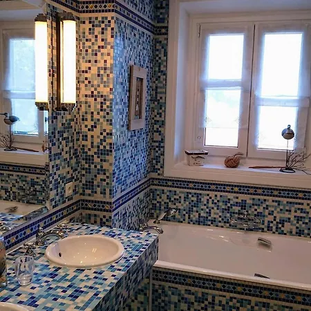 De Caractere 8 A 15p, 350 M2 - 15 Mn Paris, 10 Mn Versailles Villa *
