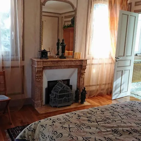 De Caractere 8 A 15p, 350 M2 - 15 Mn Paris, 10 Mn Versailles *