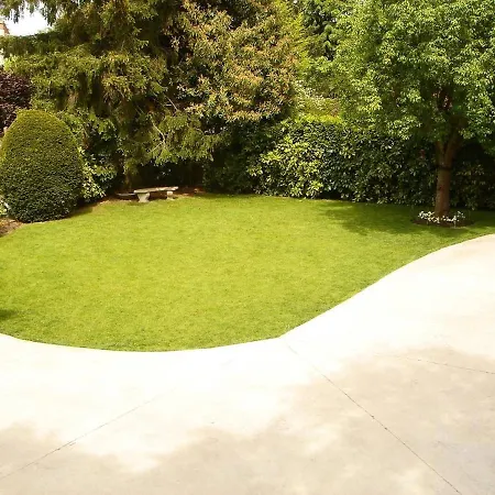 De Caractere 8 A 15p, 350 M2 - 15 Mn Paris, 10 Mn Versailles Villa La Celle-Saint-Cloud
