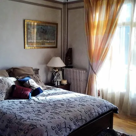 De Caractere 8 A 15p, 350 M2 - 15 Mn Paris, 10 Mn Versailles *