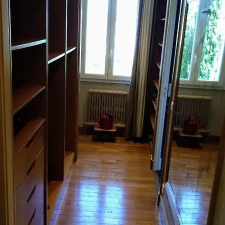 Villa De Caractere 8 A 15p, 350 M2 - 15 Mn Paris, 10 Mn Versailles